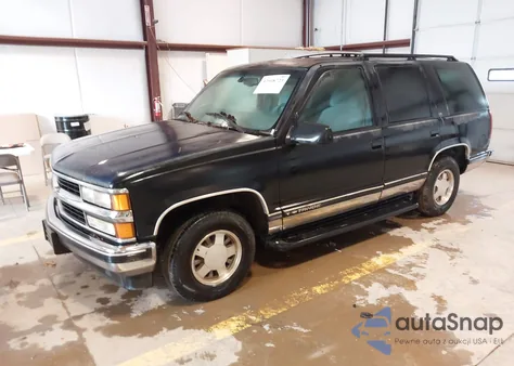 1999 Chevrolet Tahoe Ls z USA, uszkodzony, nr VIN 1GNEC13R6XJ399568